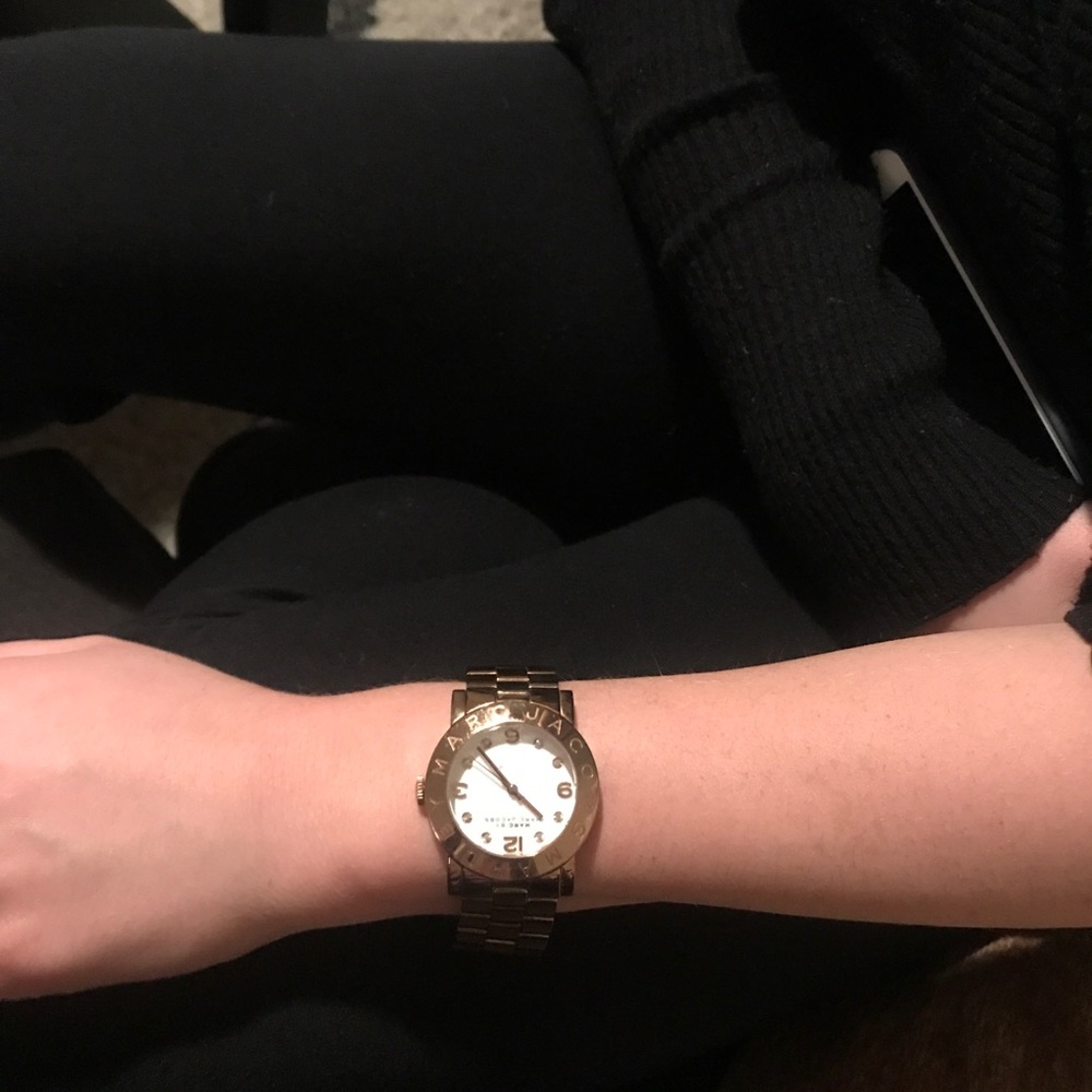 Marc Jacobs Watch - Picture 2 of 4